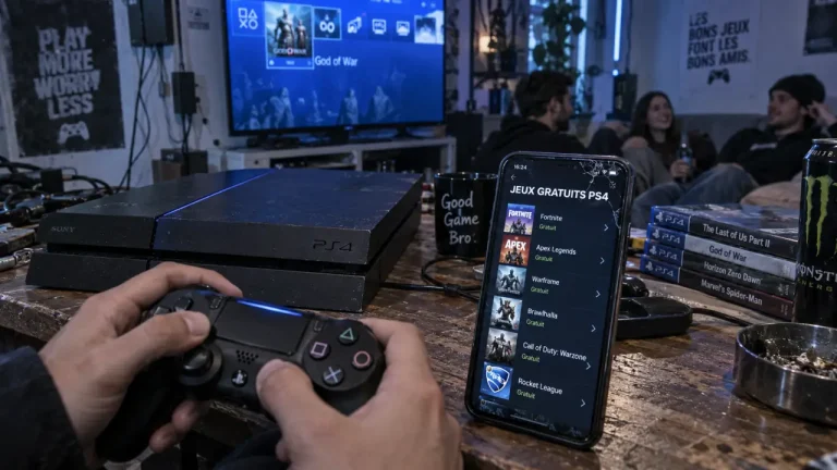 Jeux gratuit pour PS4 : console PS4 et manette DualShock